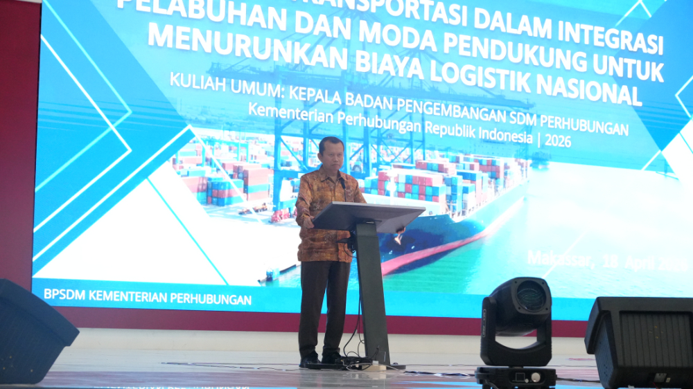 Visi Masa Depan Logistik: Kepala BPSDMP Bekali Taruna PIP Makassar Melalui Kuliah Umum