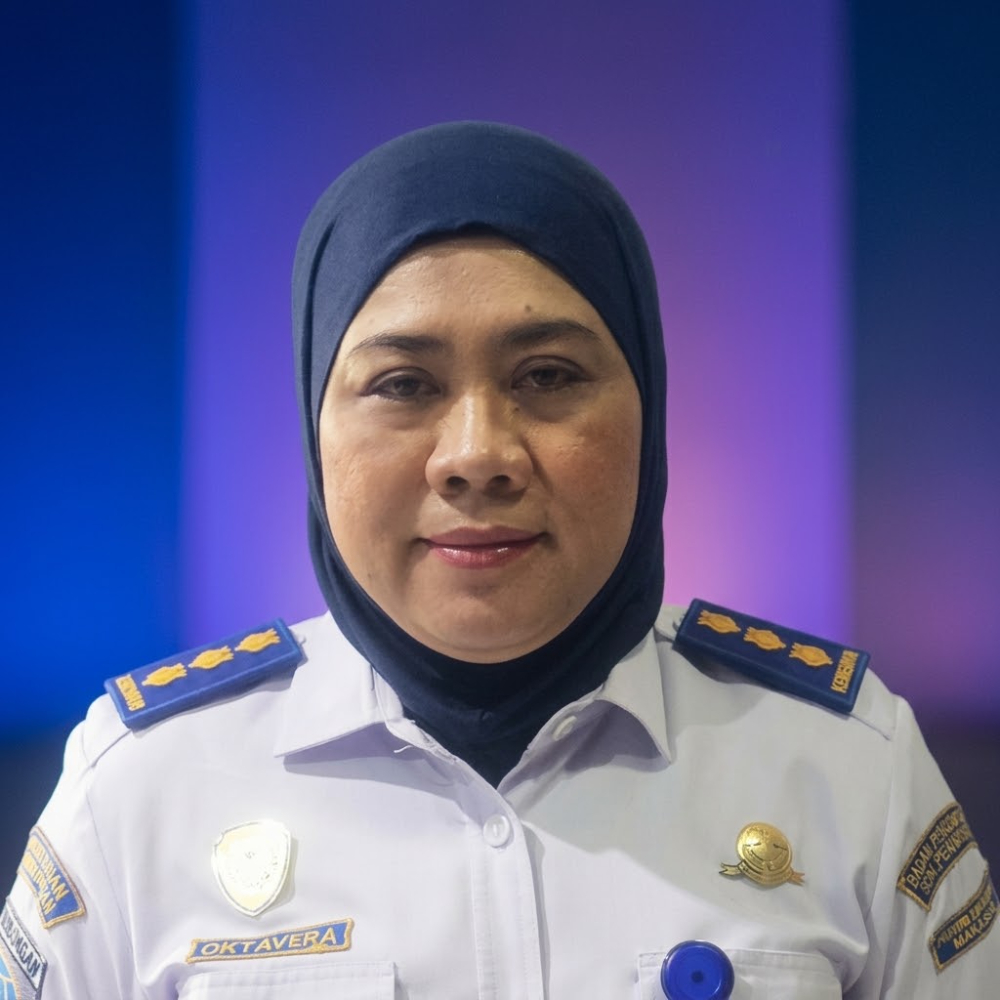 Dr. Capt. Oktavera Sulistiana, M.T., M.Mar.
